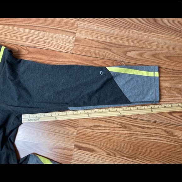 Gap Capri - Picture 4 of 5